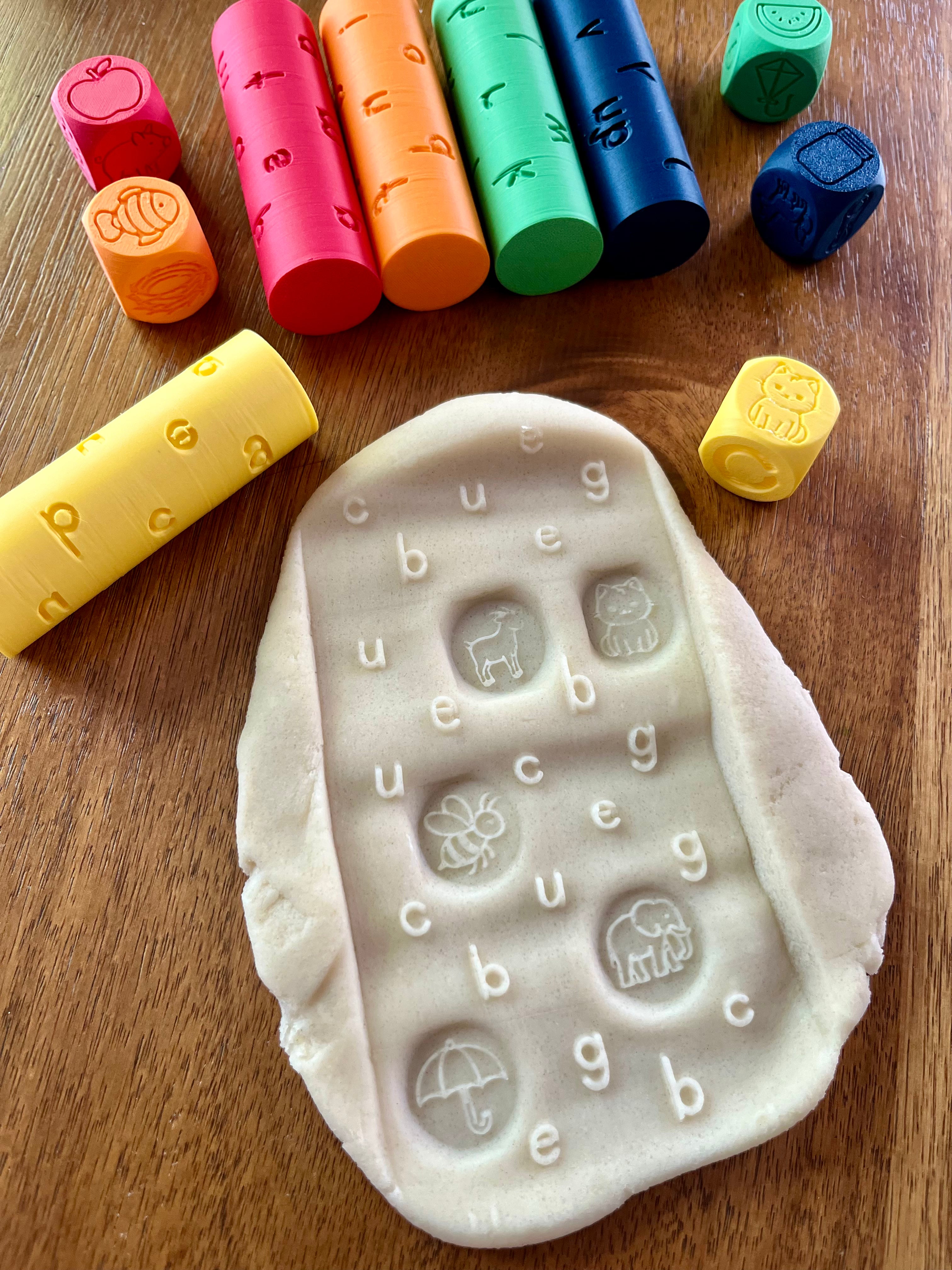 Roll & Stamp Phonics Set